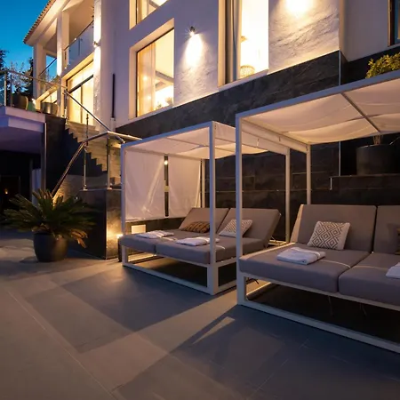 Villa Luxury With Sauna And Heated Pool For 14pax!